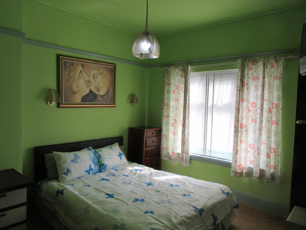 Birmingham Sheriden House Hotel Стая снимка